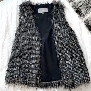 Luxury faux fur vest xs-s